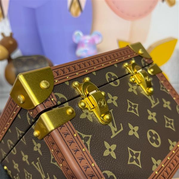 2026124135738767 100